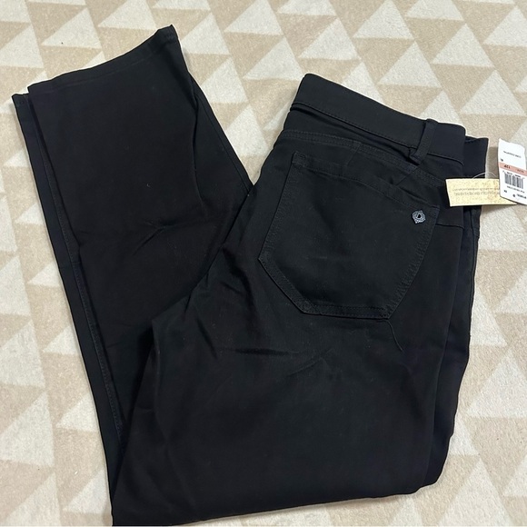 Democracy “Ab"solution® Petite Straight Leg Black Jeans - Picture 4 of 6